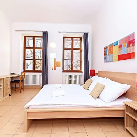 Ginosi Elema Apartel Apartamento