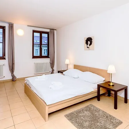 Ginosi Elema Apartel Apartamento