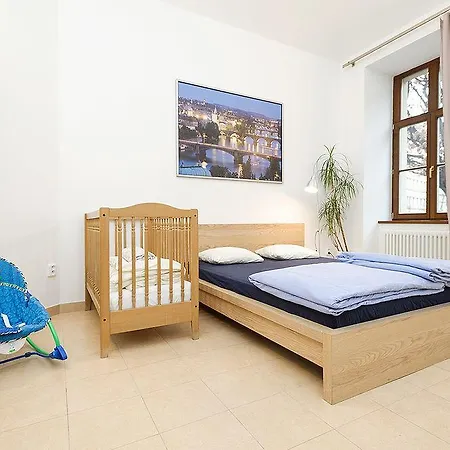 Appartement Ginosi Elema Apartel Prague