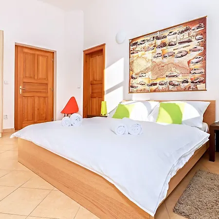 Appartement Ginosi Elema Apartel